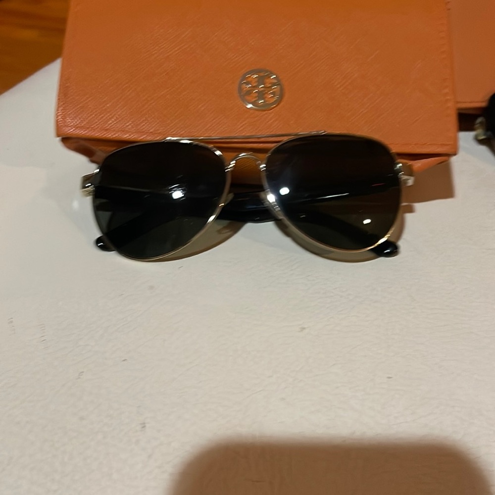 tory burch sunglasses